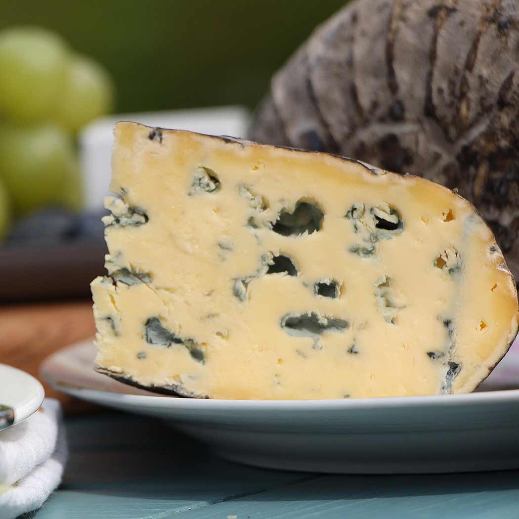 barkham-blue-cheese-piece